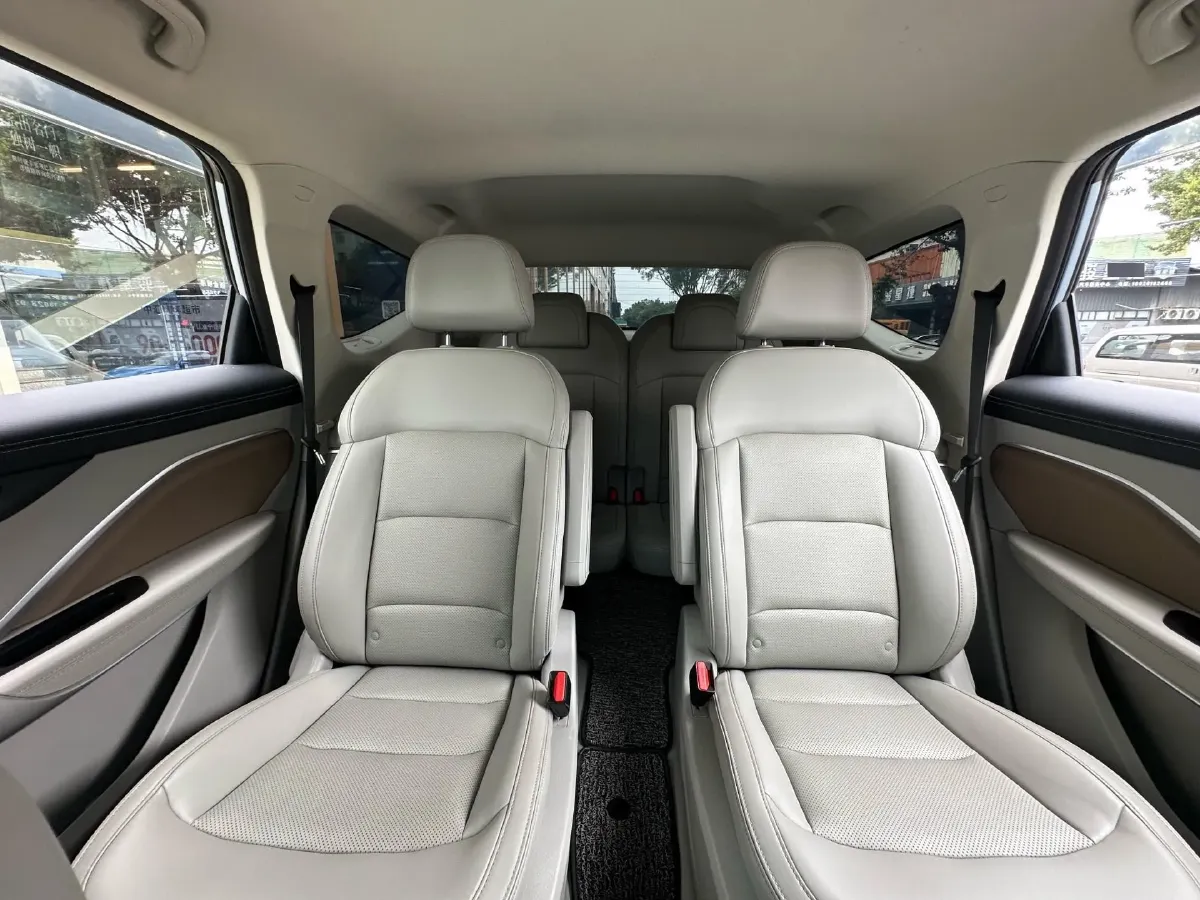 2019 Geely JiaJi 1.8T 184HP L4 6AT,autocango,china used car exporter,china ev exporter,chinese used car exporter,chinese used ev exporter