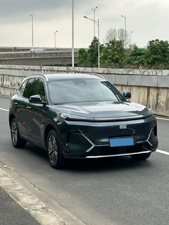 2026 Geely Galaxy Starship 7 1.5L 112HP L4 1DHT PHEV,autocango,china used car exporter,china ev exporter,chinese used car exporter,chinese used ev exporter