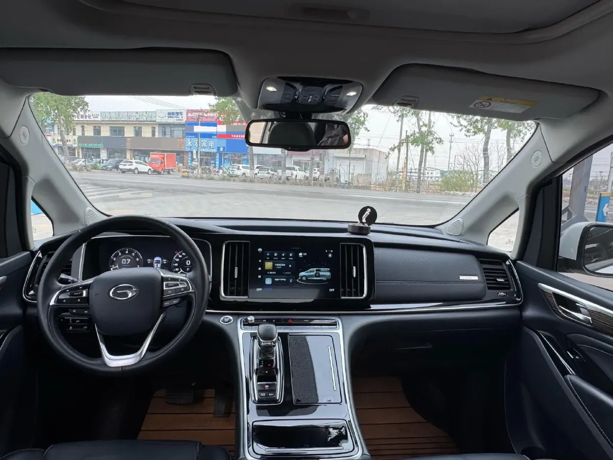 2021 GAC Trumpchi M8 2.0T 252HP L4 8AT,autocango,china used car exporter,china ev exporter,chinese used car exporter,chinese used ev exporter