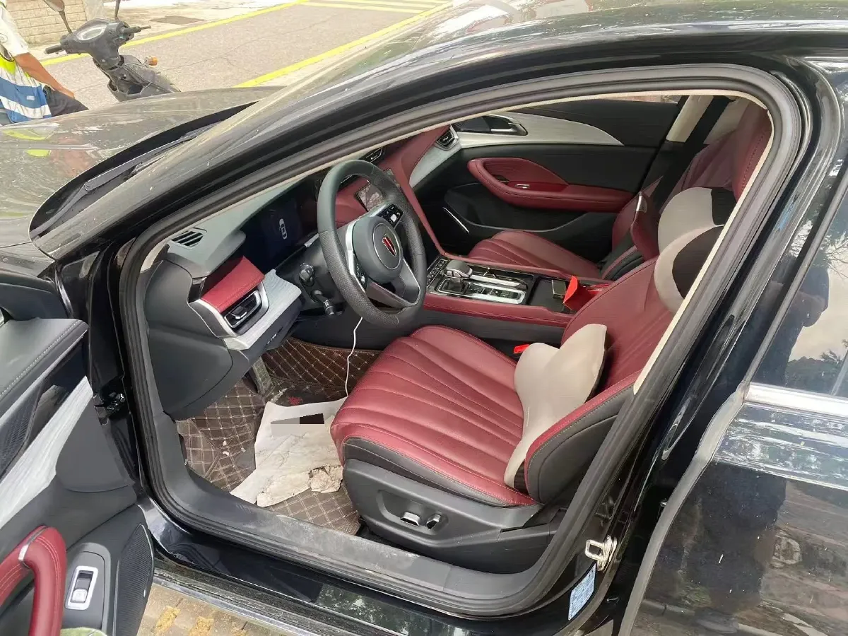 2025 HongQi H5 1.5T 169HP L4 7DCT,autocango,china used car exporter,china ev exporter,chinese used car exporter,chinese used ev exporter