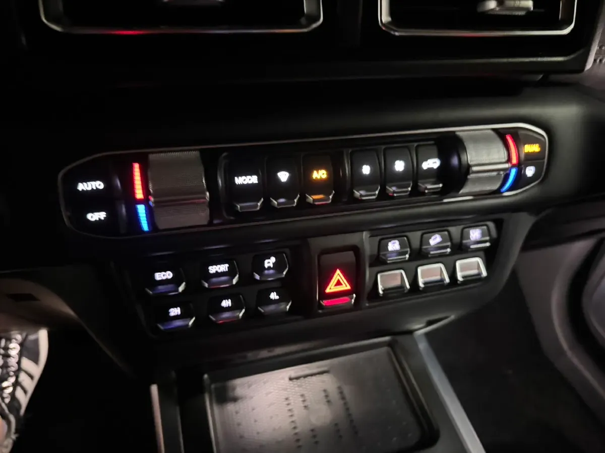 2024 212 212 T01 2.0T 252HP L4 8AT,autocango,china used car exporter,china ev exporter,chinese used car exporter,chinese used ev exporter