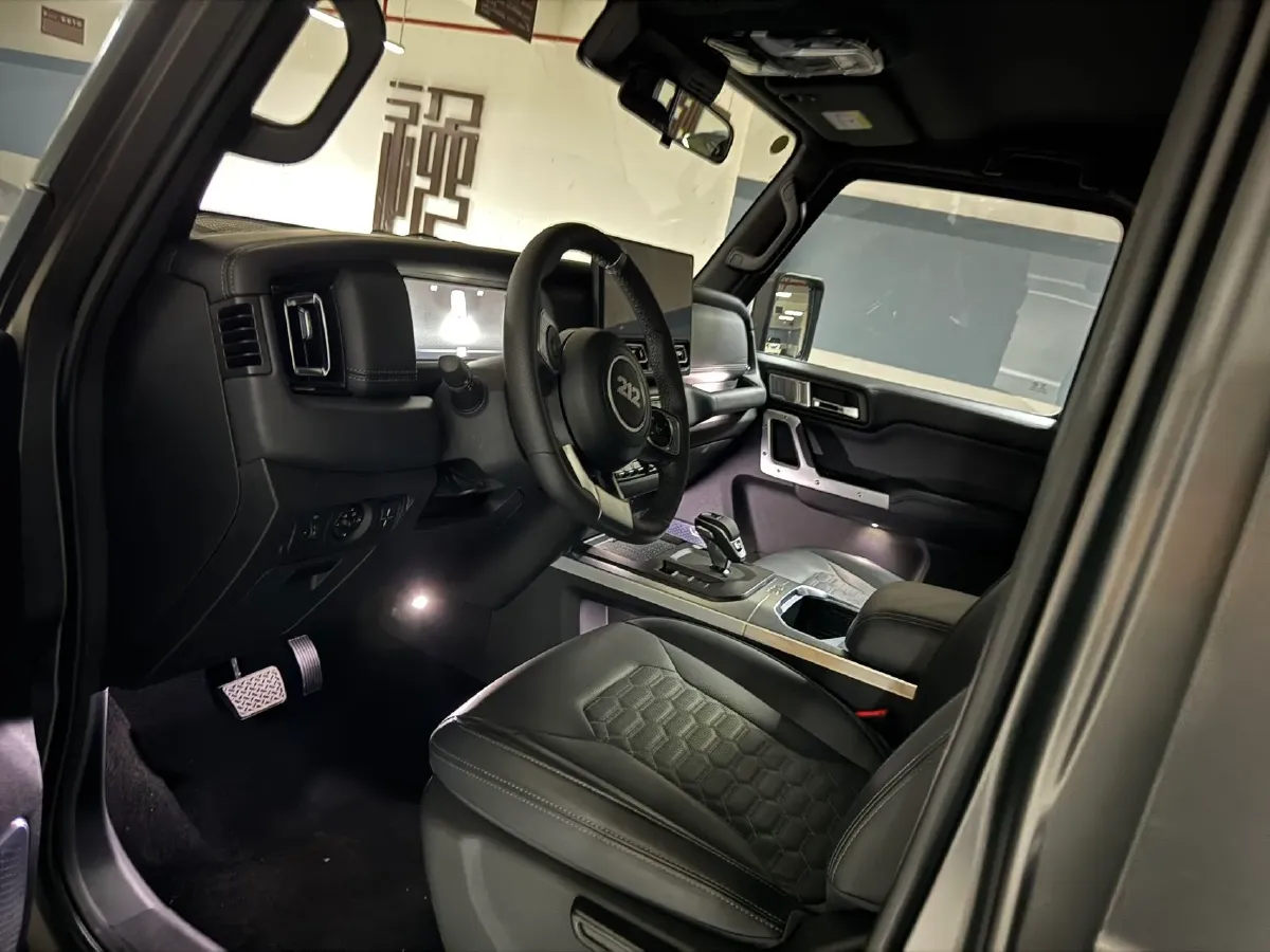 2024 212 212 T01 2.0T 252HP L4 8AT,autocango,china used car exporter,china ev exporter,chinese used car exporter,chinese used ev exporter