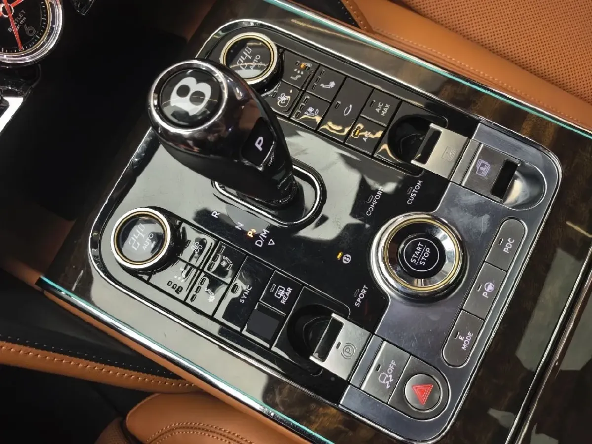 2022 Bentley Flying Spur 2.9T 416HP V6 8DCT PHEV 18KWH,autocango,china used car exporter,china ev exporter,chinese used car exporter,chinese used ev exporter