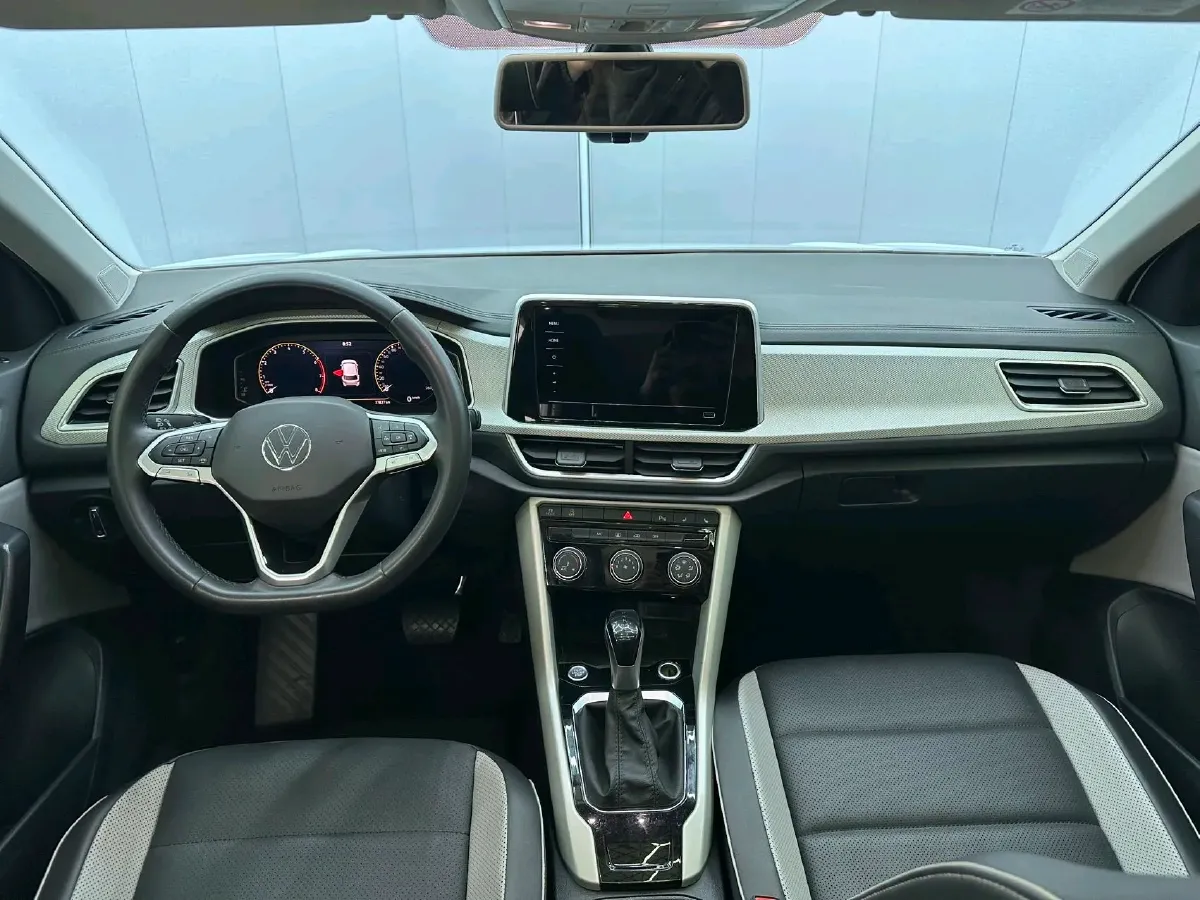 2023 Volkswagen T-Roc 1.4T 150HP L4 7DCT,autocango,china used car exporter,china ev exporter,chinese used car exporter,chinese used ev exporter