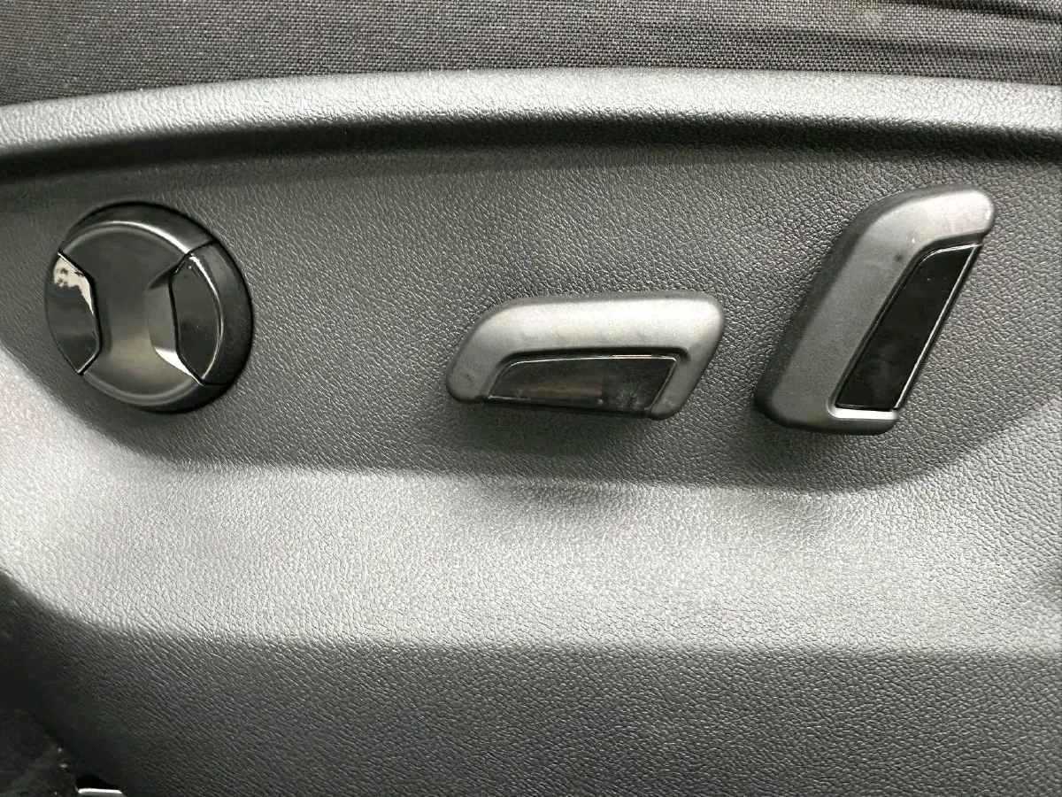 2023 Volkswagen T-Roc 1.4T 150HP L4 7DCT,autocango,china used car exporter,china ev exporter,chinese used car exporter,chinese used ev exporter