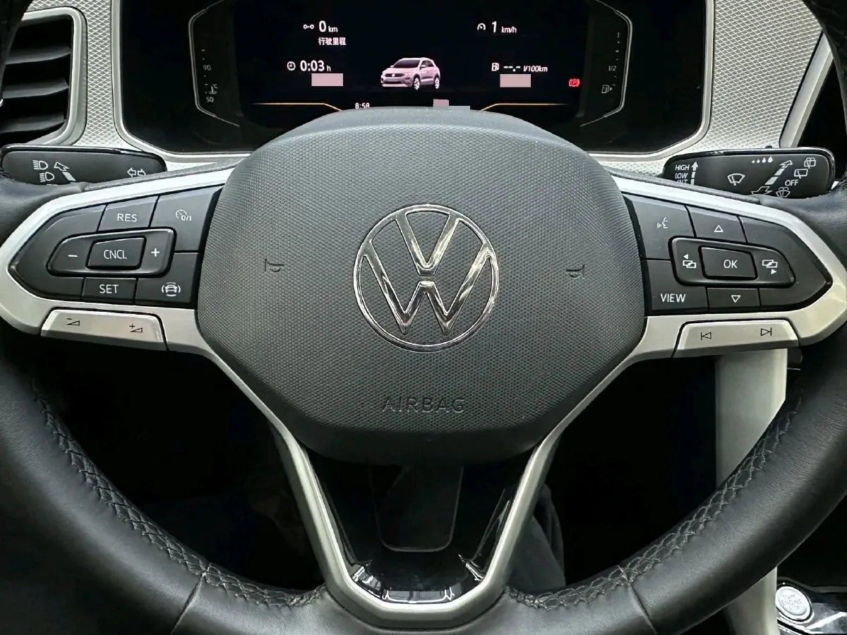 2023 Volkswagen T-Roc 1.4T 150HP L4 7DCT,autocango,china used car exporter,china ev exporter,chinese used car exporter,chinese used ev exporter