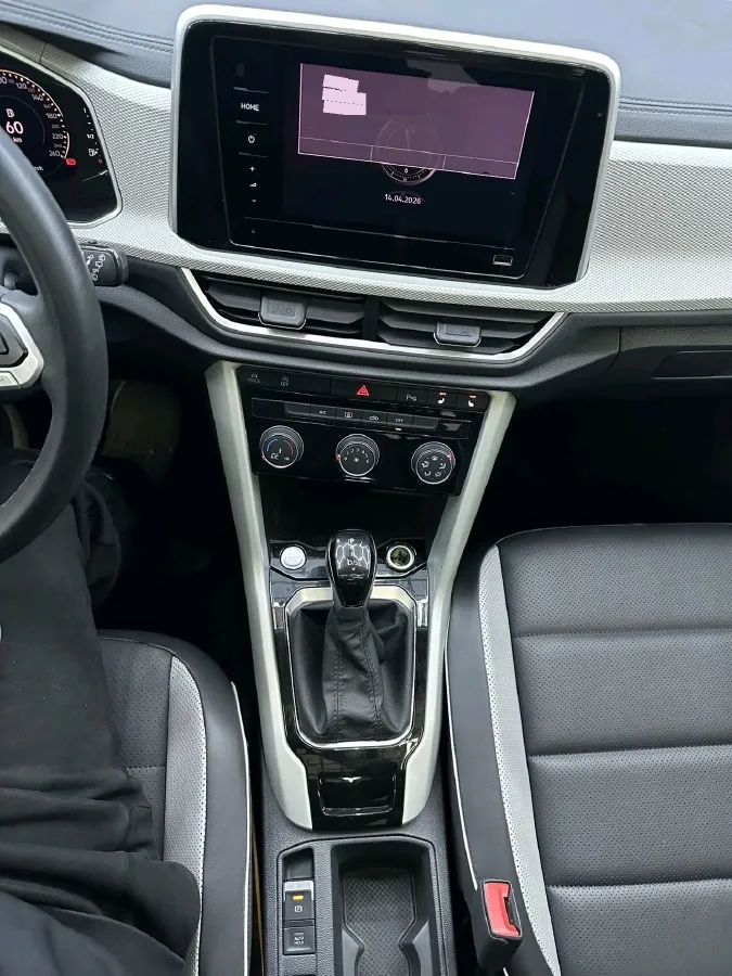 2023 Volkswagen T-Roc 1.4T 150HP L4 7DCT,autocango,china used car exporter,china ev exporter,chinese used car exporter,chinese used ev exporter