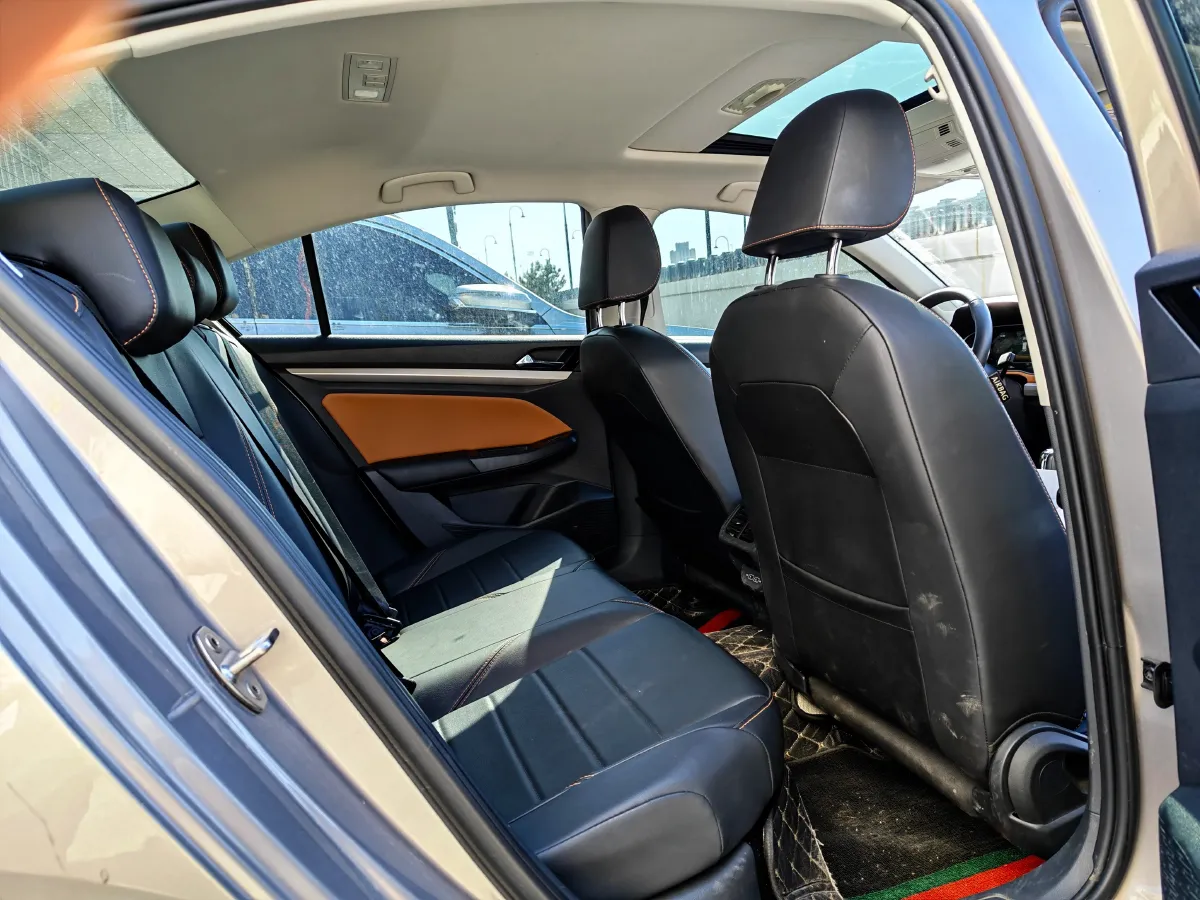 2023 Volkswagen Bora 1.2T 116HP L4 7DCT,autocango,china used car exporter,china ev exporter,chinese used car exporter,chinese used ev exporter