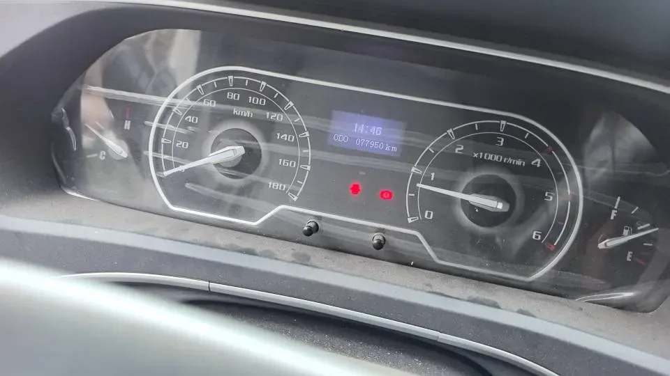 2023 MAXUS XinTu V80 2.0T 127HP L4 6MT,autocango,china used car exporter,china ev exporter,chinese used car exporter,chinese used ev exporter