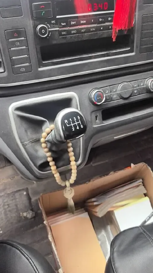 2023 MAXUS XinTu V80 2.0T 127HP L4 6MT,autocango,china used car exporter,china ev exporter,chinese used car exporter,chinese used ev exporter