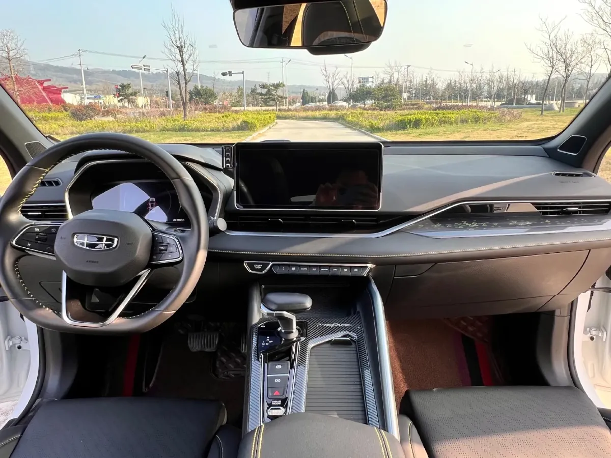 2023 Geely Preface 1.5T 181HP L4 7DCT,autocango,china used car exporter,china ev exporter,chinese used car exporter,chinese used ev exporter