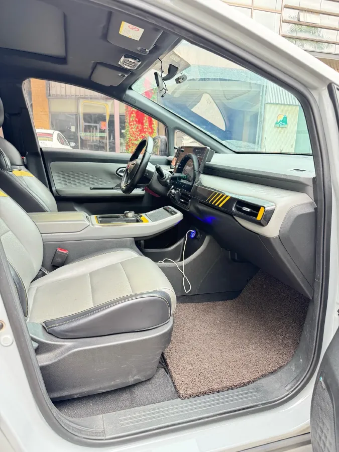 2022 Geely Okavango 1.8T 184HP L4 7DCT,autocango,china used car exporter,china ev exporter,chinese used car exporter,chinese used ev exporter