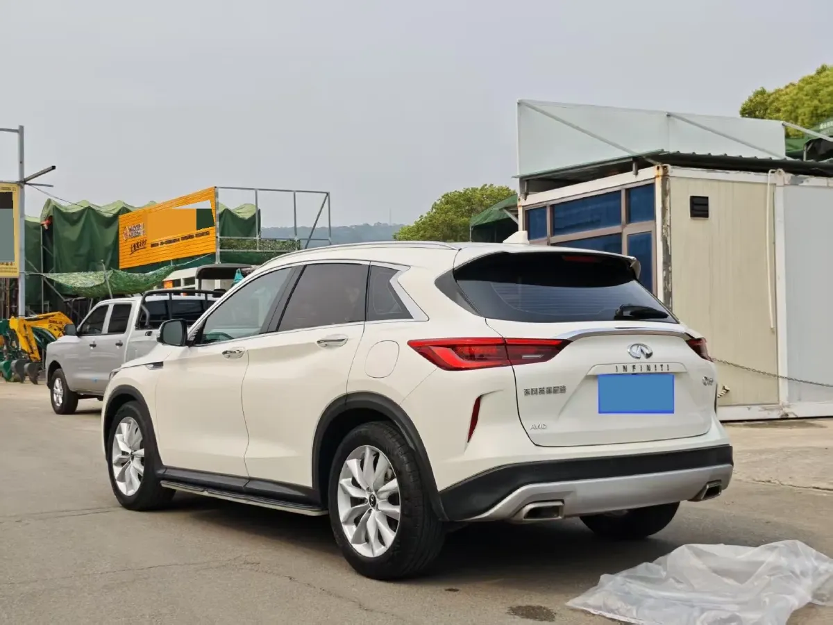 2018 Jeep Grand Commander 2.0T 265HP L4 9AT,autocango,china used car exporter,china ev exporter,chinese used car exporter,chinese used ev exporter