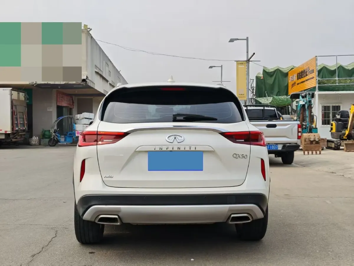 2018 Jeep Grand Commander 2.0T 265HP L4 9AT,autocango,china used car exporter,china ev exporter,chinese used car exporter,chinese used ev exporter