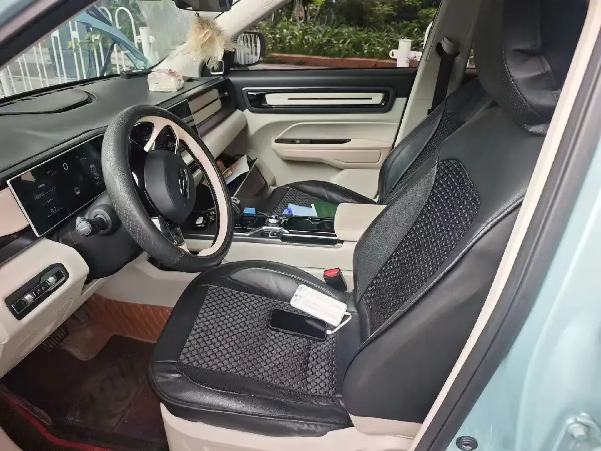 2023 Geely ICON 1.5T 181HP L4 7DCT,autocango,china used car exporter,china ev exporter,chinese used car exporter,chinese used ev exporter