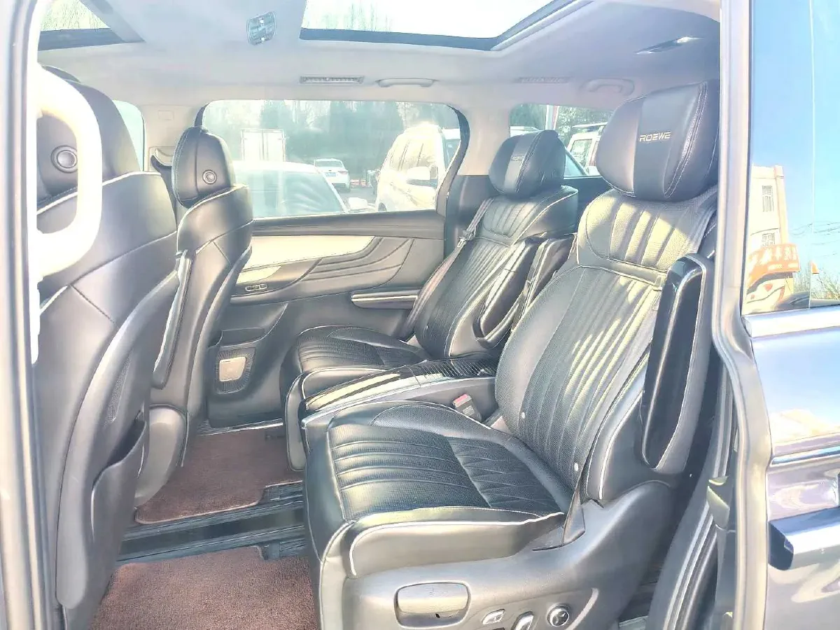 2021 Roewe iMAX8 2.0T 234HP L4 8AT,autocango,china used car exporter,china ev exporter,chinese used car exporter,chinese used ev exporter