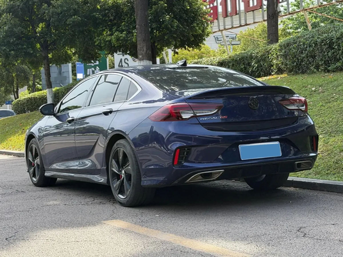 2021 Buick Regal 2.0T 237HP L4 9AT,autocango,china used car exporter,china ev exporter,chinese used car exporter,chinese used ev exporter