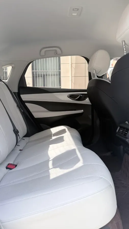 2025 BYD Seal05 DM-i 1.5L 101HP L4 E-CVT PHEV 7.68KWH,autocango,china used car exporter,china ev exporter,chinese used car exporter,chinese used ev exporter