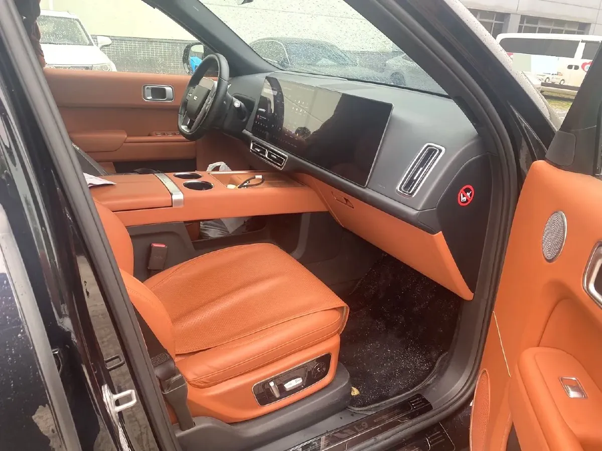 2022 Li L9 Range Extended 154HP REEV 42.6KWH,autocango,china used car exporter,china ev exporter,chinese used car exporter,chinese used ev exporter