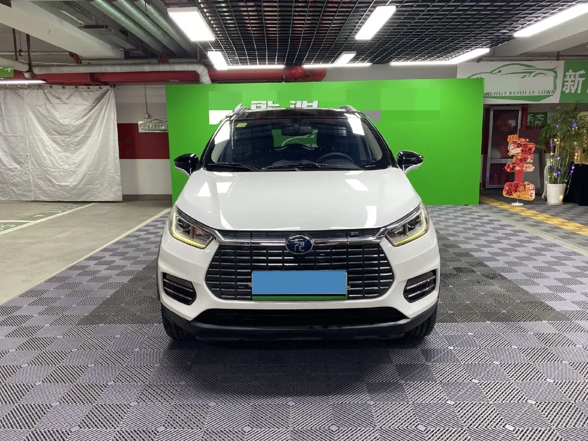 2018 BYD Yuan BEV 43.2KWH,autocango,china used car exporter,china ev exporter,chinese used car exporter,chinese used ev exporter