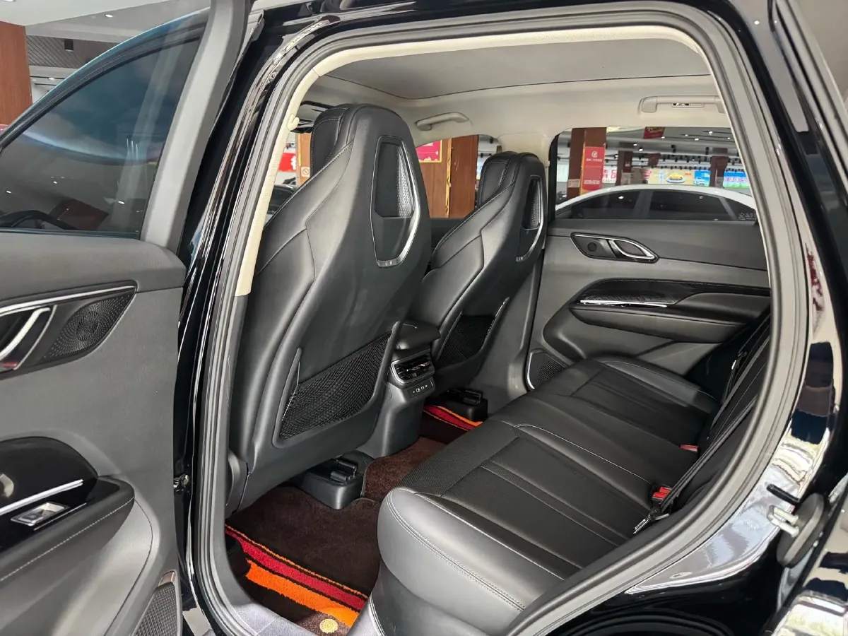 2023 HongQi HS3 1.5T 169HP L4 1DHT Hybrid 1.83KWH,autocango,china used car exporter,china ev exporter,chinese used car exporter,chinese used ev exporter