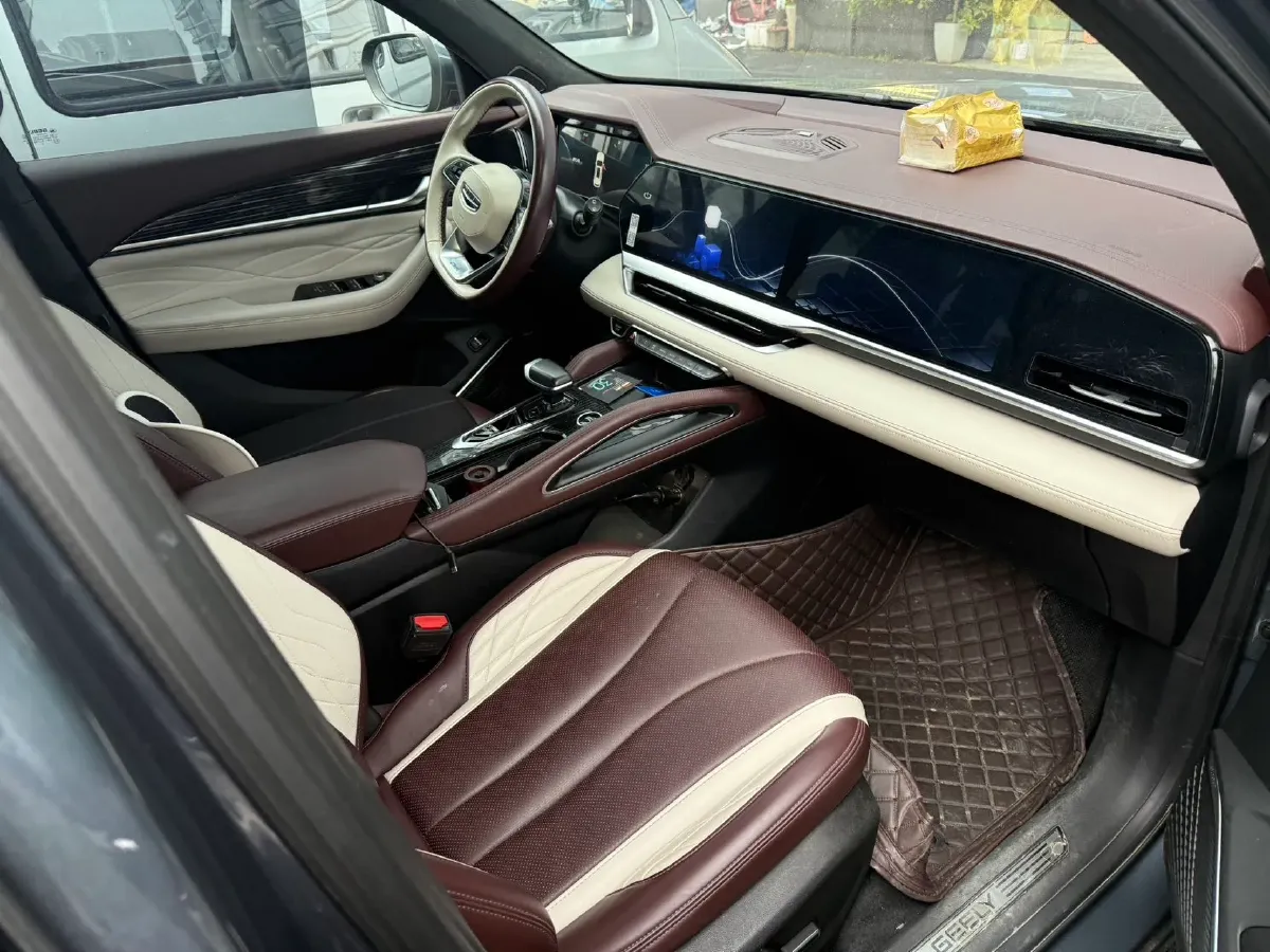 2021 Geely Monjaro 2.0T 218HP L4 7DCT,autocango,china used car exporter,china ev exporter,chinese used car exporter,chinese used ev exporter