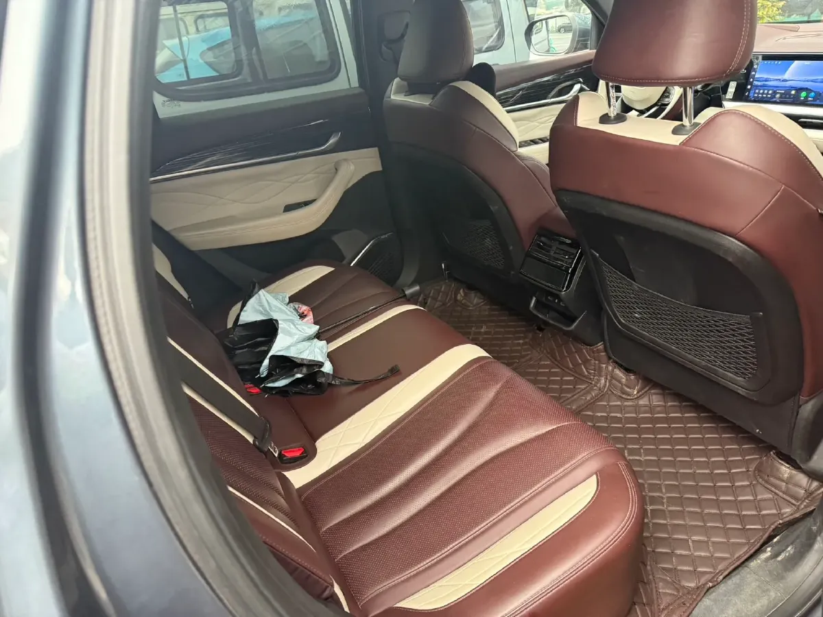 2021 Geely Monjaro 2.0T 218HP L4 7DCT,autocango,china used car exporter,china ev exporter,chinese used car exporter,chinese used ev exporter