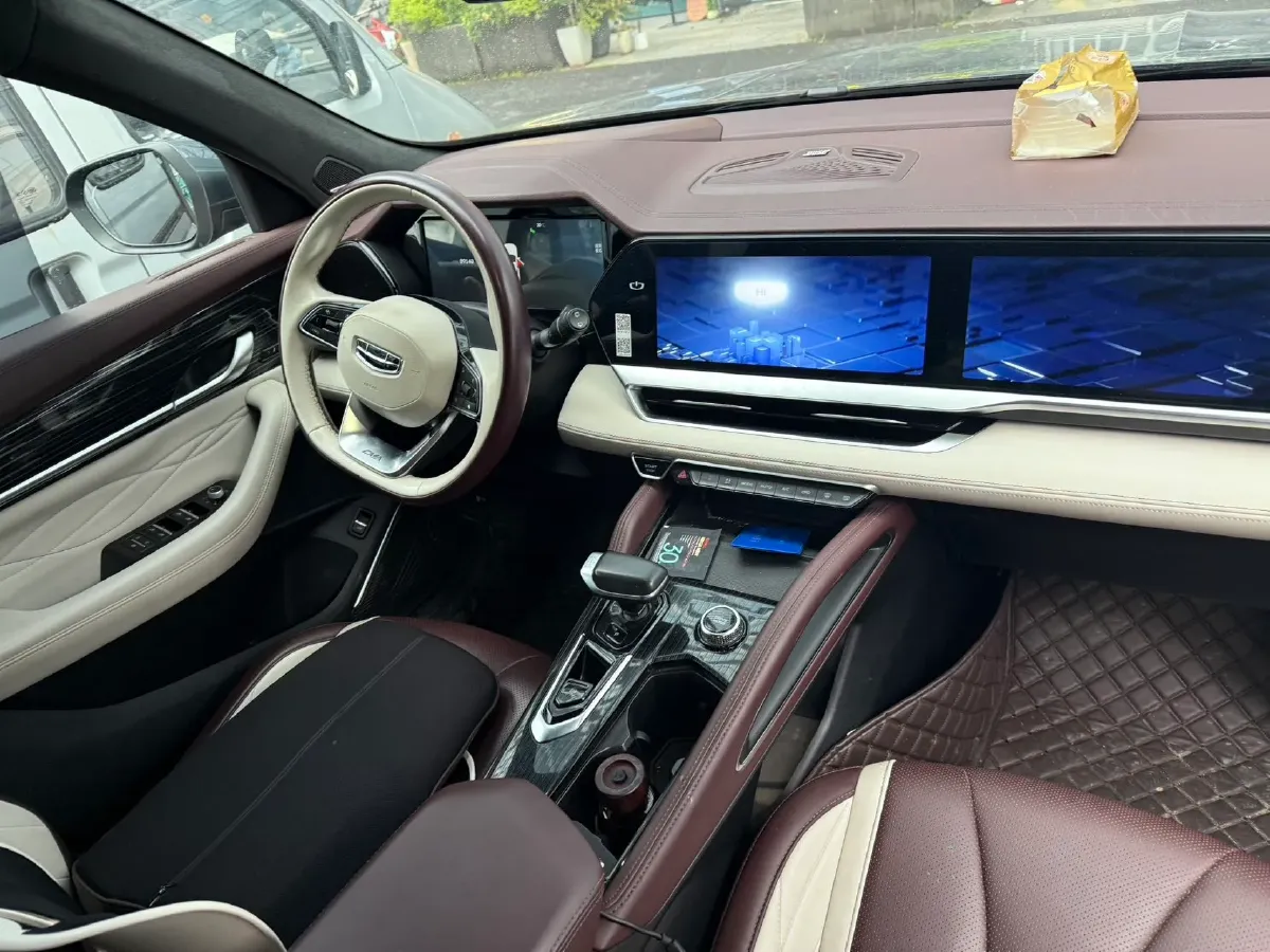 2021 Geely Monjaro 2.0T 218HP L4 7DCT,autocango,china used car exporter,china ev exporter,chinese used car exporter,chinese used ev exporter