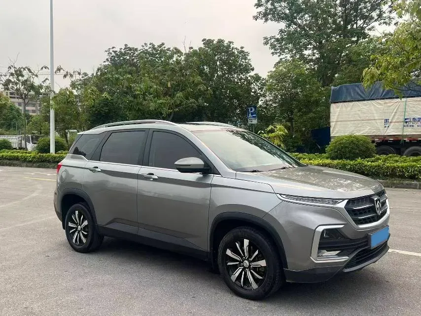 2019 BaoJun 530 1.5T 151HP L4 CVT,autocango,china used car exporter,china ev exporter,chinese used car exporter,chinese used ev exporter