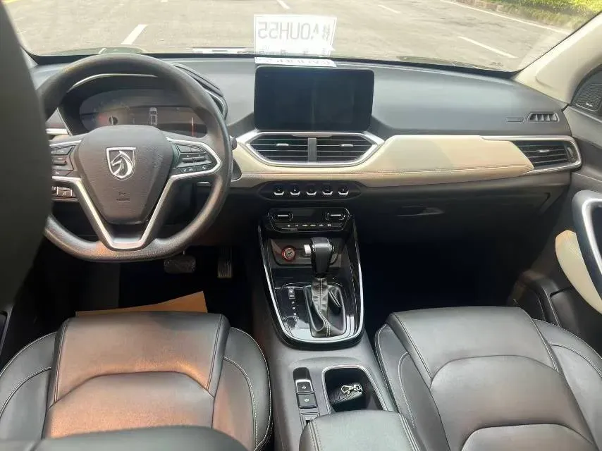 2019 BaoJun 530 1.5T 151HP L4 CVT,autocango,china used car exporter,china ev exporter,chinese used car exporter,chinese used ev exporter