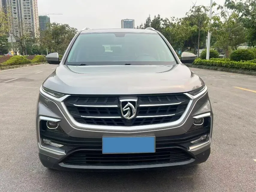 2019 BaoJun 530 1.5T 151HP L4 CVT,autocango,china used car exporter,china ev exporter,chinese used car exporter,chinese used ev exporter