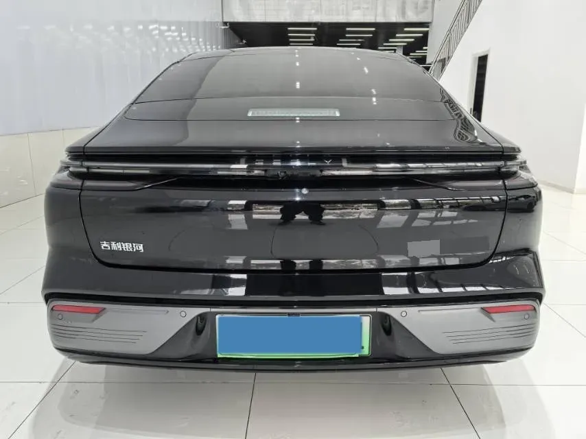 2025 Geely Galaxy Starshine 8 1.5T 163HP L4 3DHT PHEV 27.69KWH,autocango,china used car exporter,china ev exporter,chinese used car exporter,chinese used ev exporter