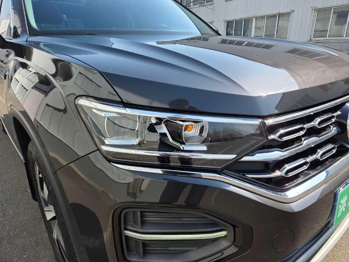 2019 MINI CLUBMAN 1.5T 102HP L3 6AT,autocango,china used car exporter,china ev exporter,chinese used car exporter,chinese used ev exporter