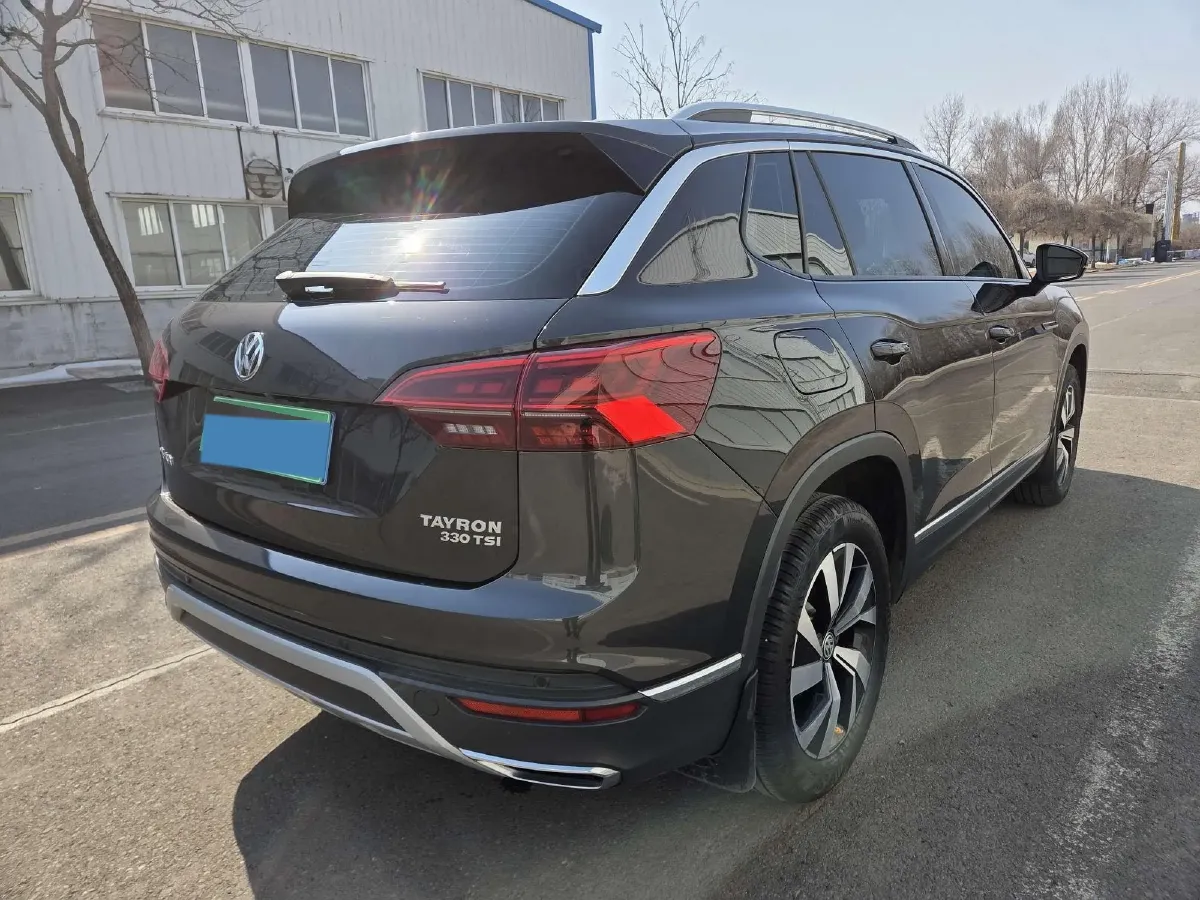 2019 MINI CLUBMAN 1.5T 102HP L3 6AT,autocango,china used car exporter,china ev exporter,chinese used car exporter,chinese used ev exporter