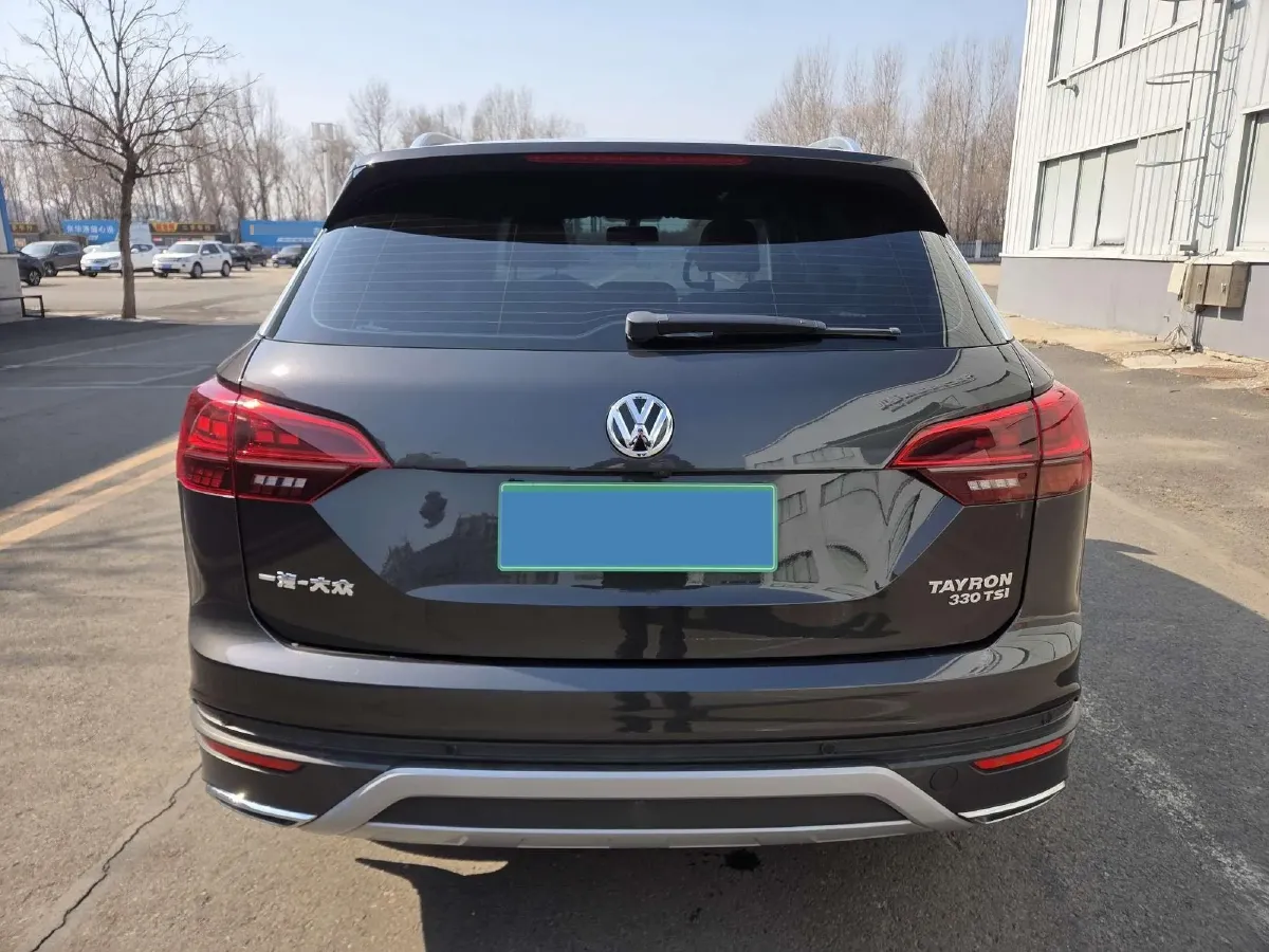 2019 MINI CLUBMAN 1.5T 102HP L3 6AT,autocango,china used car exporter,china ev exporter,chinese used car exporter,chinese used ev exporter