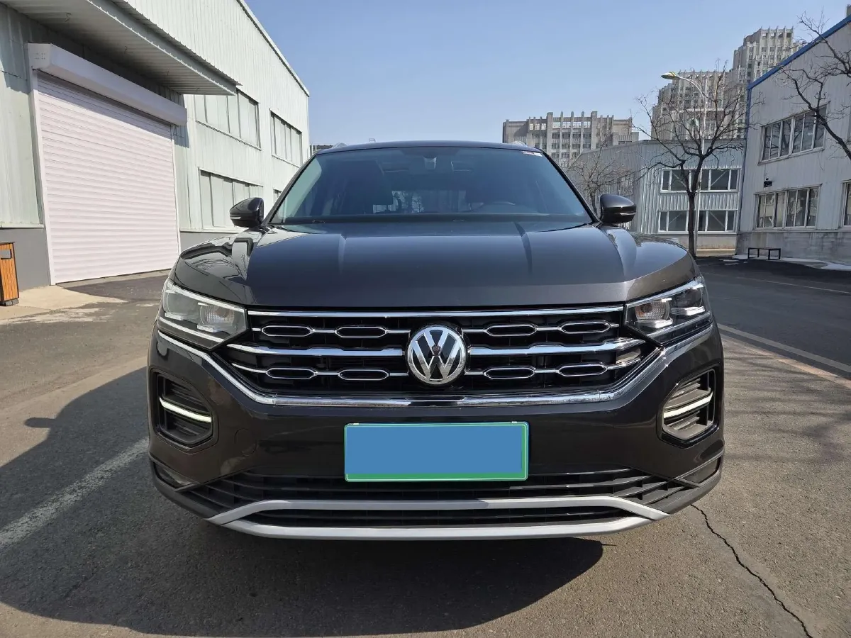 2019 MINI CLUBMAN 1.5T 102HP L3 6AT,autocango,china used car exporter,china ev exporter,chinese used car exporter,chinese used ev exporter