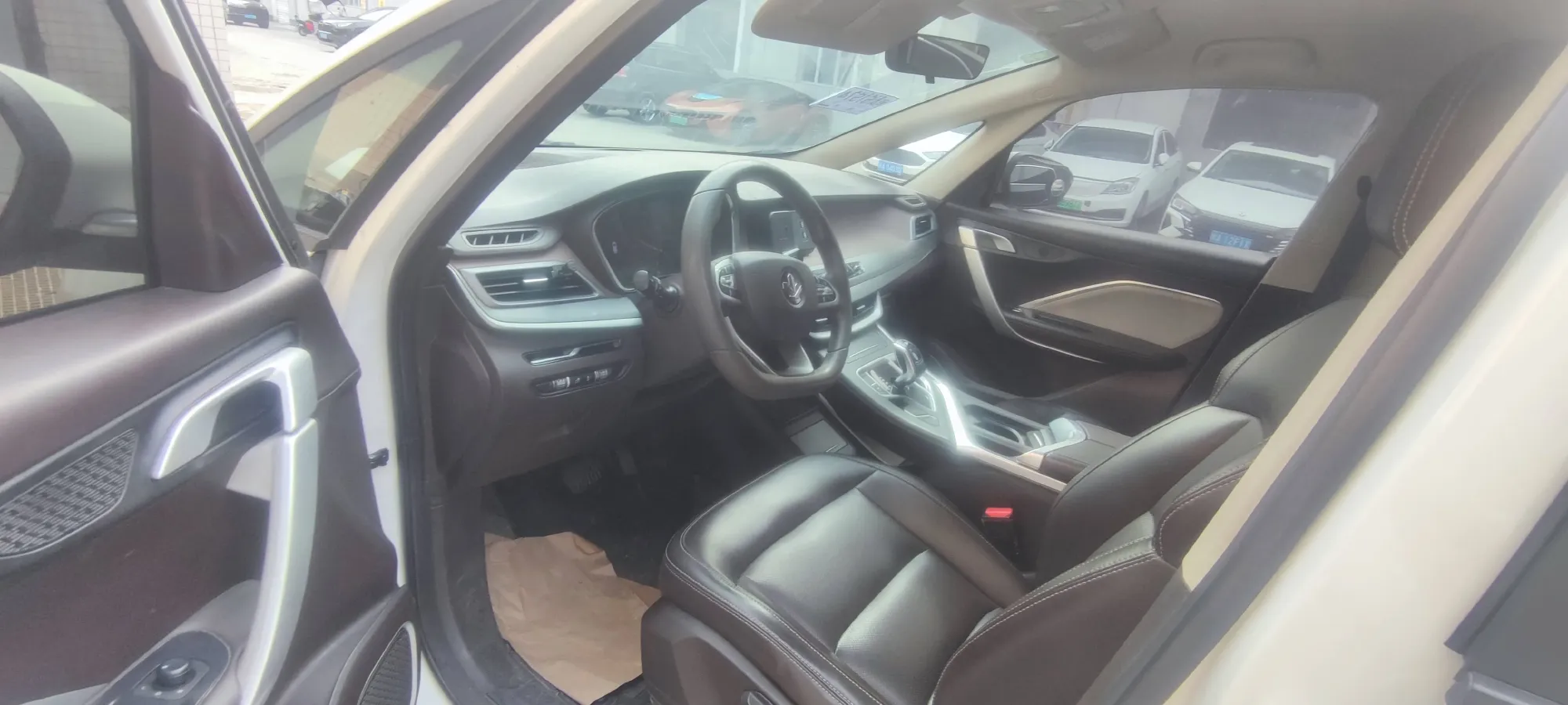 2021 Livan Maple 80v BEV 53KWH,autocango,china used car exporter,china ev exporter,chinese used car exporter,chinese used ev exporter