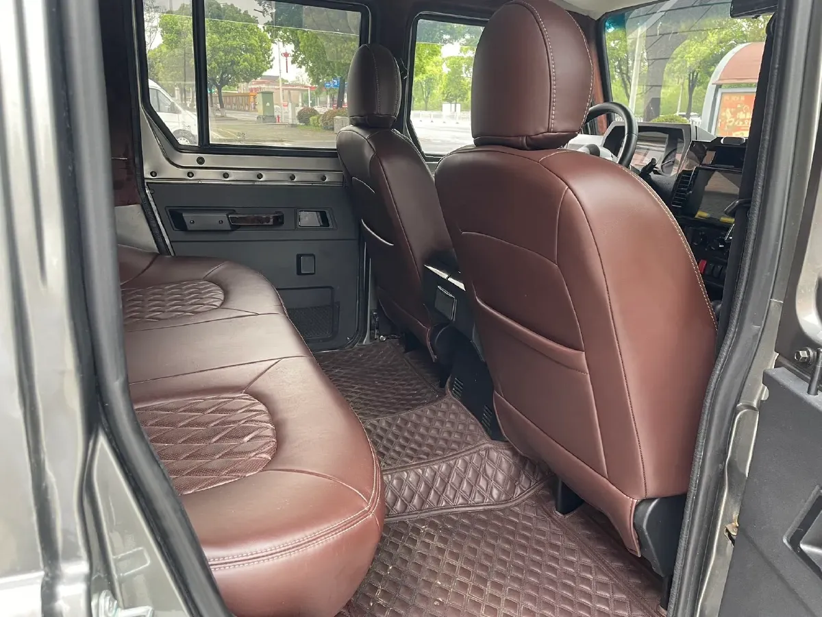 2020 BAW 212 2.4T 211HP L4 6MT,autocango,china used car exporter,china ev exporter,chinese used car exporter,chinese used ev exporter