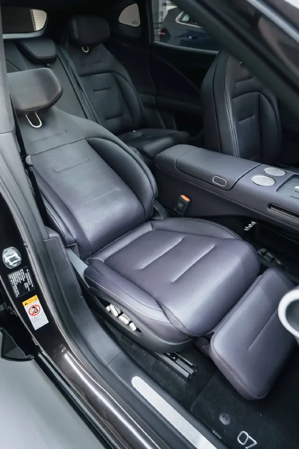 2024 Avatr 07 1.5T 156HP L4 REEV 39.05KWH,autocango,china used car exporter,china ev exporter,chinese used car exporter,chinese used ev exporter