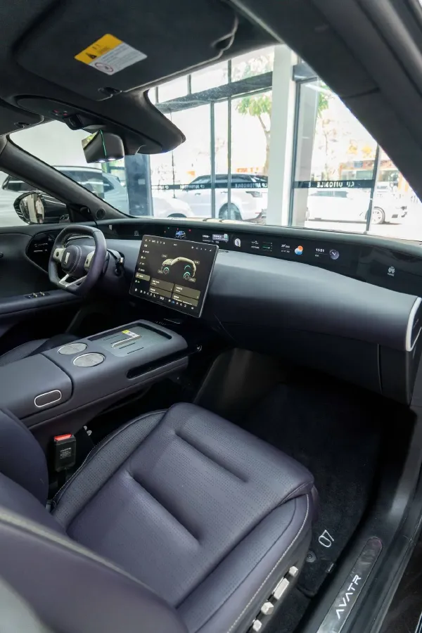 2024 Avatr 07 1.5T 156HP L4 REEV 39.05KWH,autocango,china used car exporter,china ev exporter,chinese used car exporter,chinese used ev exporter