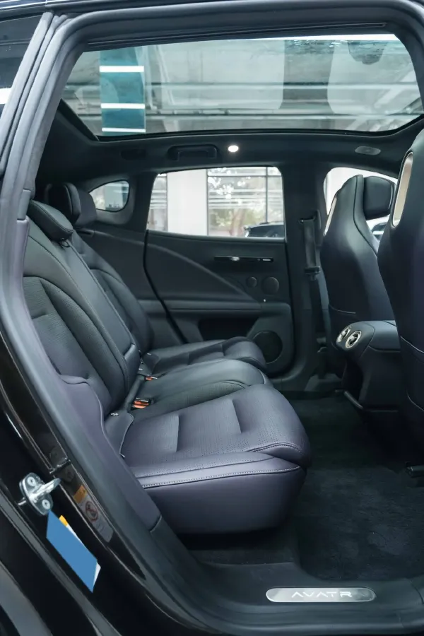 2024 Avatr 07 1.5T 156HP L4 REEV 39.05KWH,autocango,china used car exporter,china ev exporter,chinese used car exporter,chinese used ev exporter