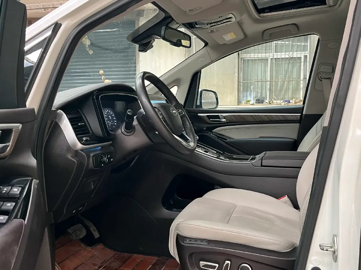 2021 GAC Trumpchi M8 2.0T 252HP L4 8AT,autocango,china used car exporter,china ev exporter,chinese used car exporter,chinese used ev exporter