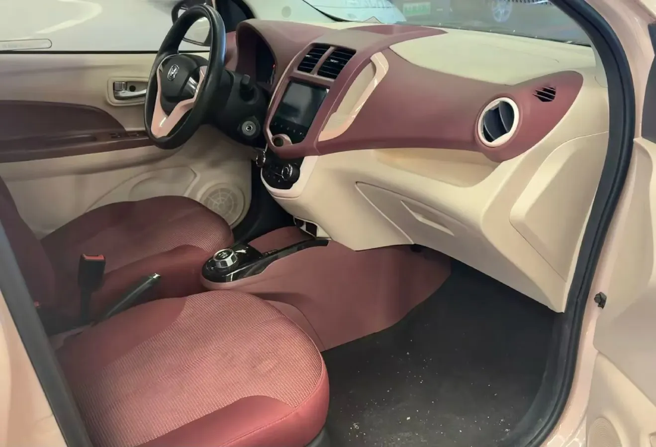 2021 ChangAn BenBen E-Star BEV 31.18KWH,autocango,china used car exporter,china ev exporter,chinese used car exporter,chinese used ev exporter