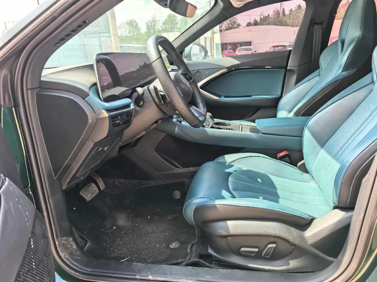 2023 MG 7 1.5T 188HP L4 7DCT,autocango,china used car exporter,china ev exporter,chinese used car exporter,chinese used ev exporter