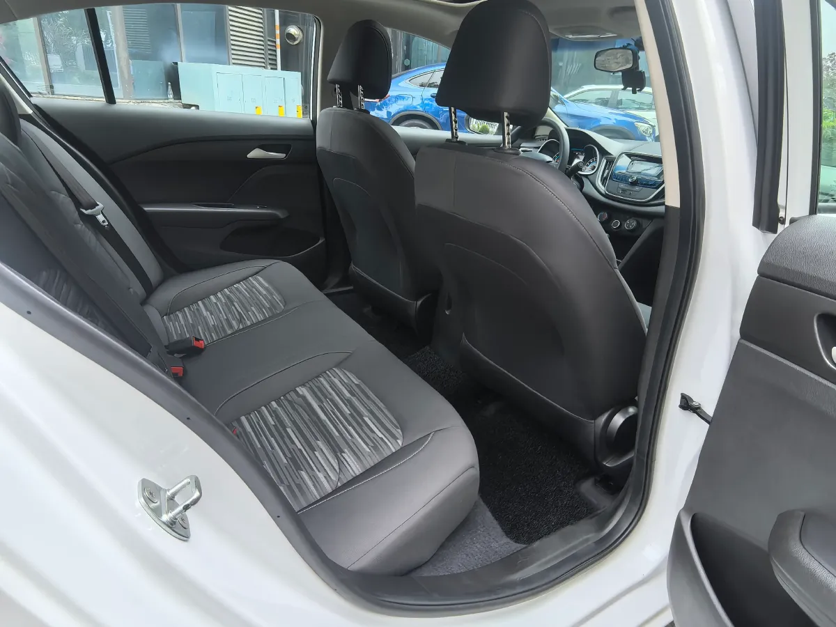 2019 Chevrolet Cavalier 1.5L 113HP L4 6AT,autocango,china used car exporter,china ev exporter,chinese used car exporter,chinese used ev exporter