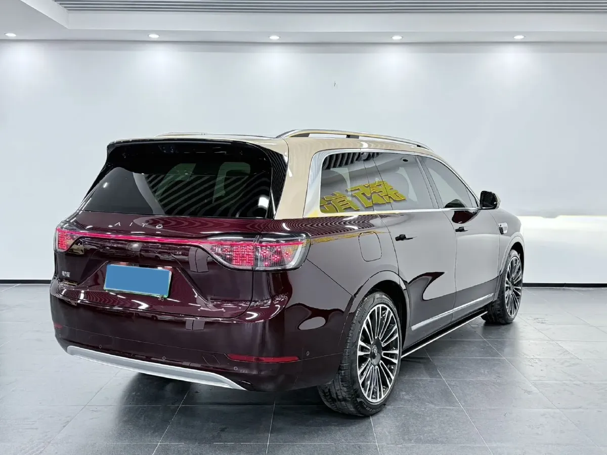 2025 AITO AITO M9 REEV 160HP REEV 52KWH,autocango,china used car exporter,china ev exporter,chinese used car exporter,chinese used ev exporter