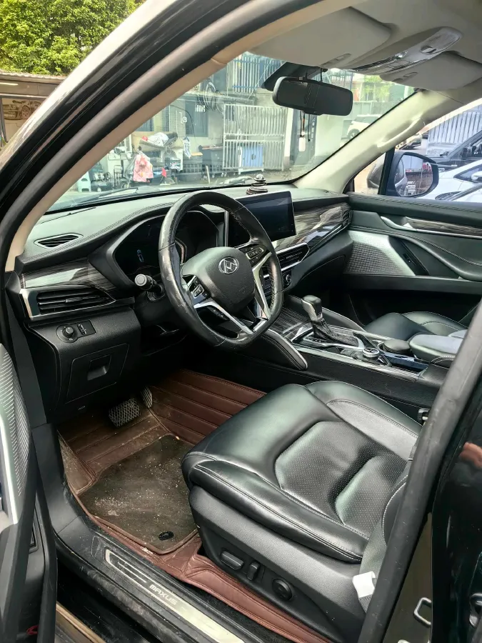 2017 MAXUS D90 2.0T 224HP L4 6AT,autocango,china used car exporter,china ev exporter,chinese used car exporter,chinese used ev exporter