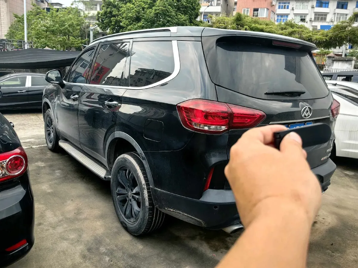 2017 MAXUS D90 2.0T 224HP L4 6AT,autocango,china used car exporter,china ev exporter,chinese used car exporter,chinese used ev exporter