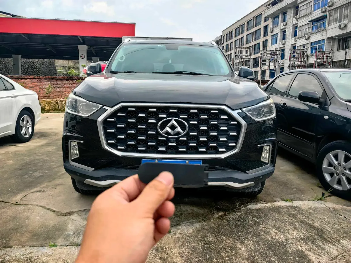 2017 MAXUS D90 2.0T 224HP L4 6AT,autocango,china used car exporter,china ev exporter,chinese used car exporter,chinese used ev exporter