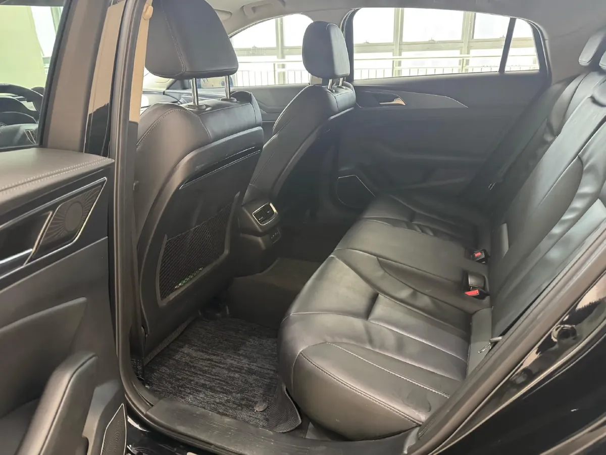 2020 HongQi H5 1.5T 169HP L4 7DCT,autocango,china used car exporter,china ev exporter,chinese used car exporter,chinese used ev exporter